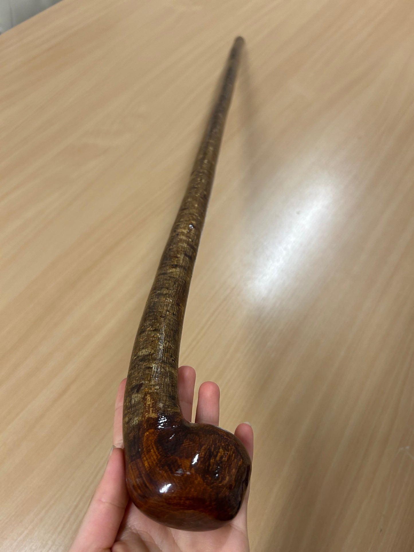 One-Piece Hazel Walking Stick with Small Handle – 105cm