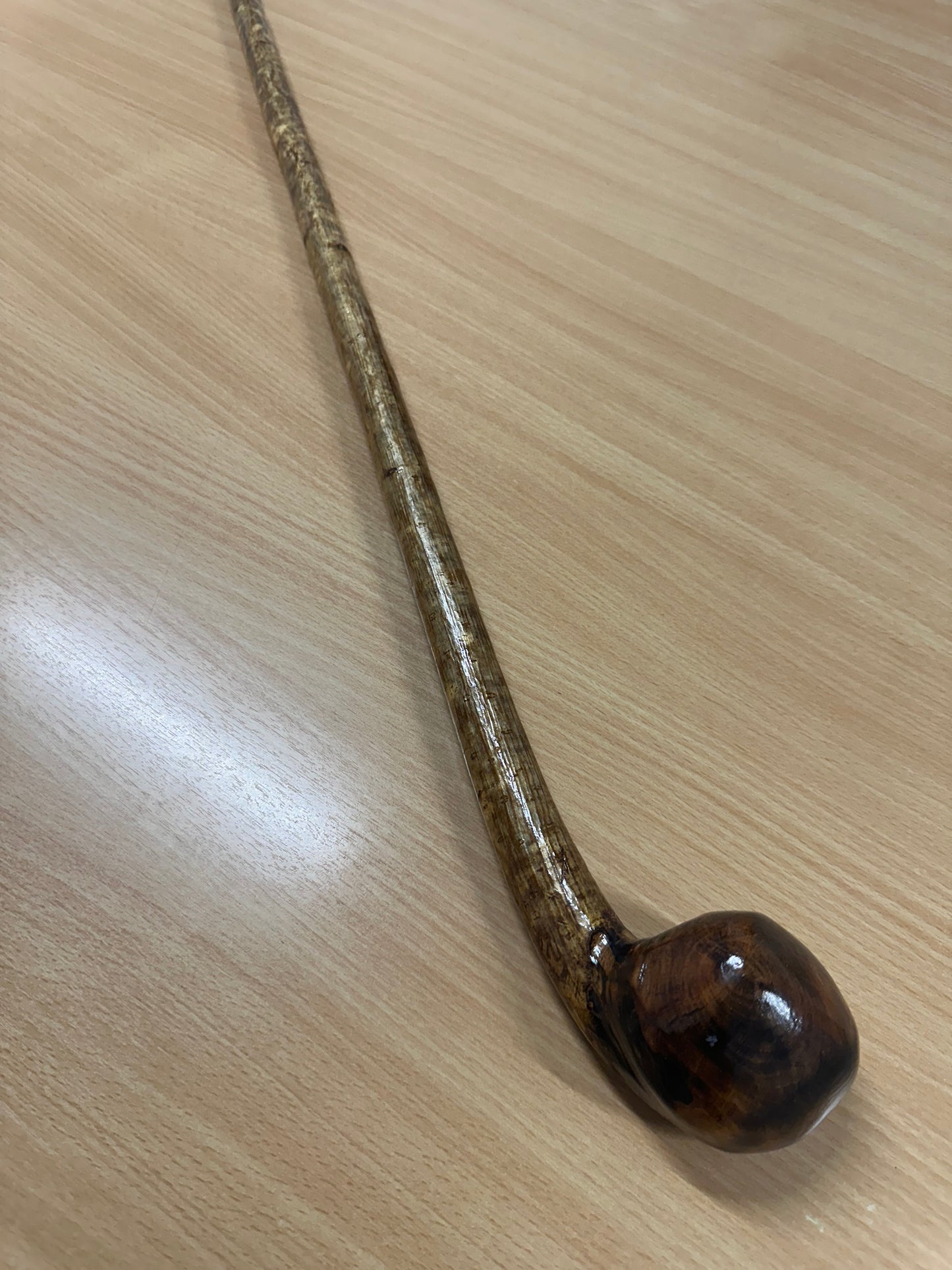 One-Piece Hazel Walking Stick with Large Round Handle – 98cm