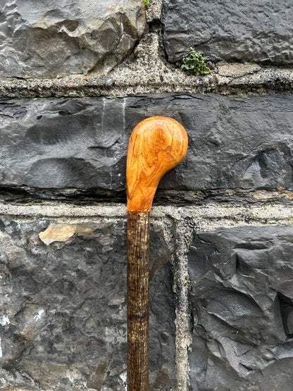 Two-Piece Hazel Walking Stick with Spalted Beech Head – 90 cm (35.4”)