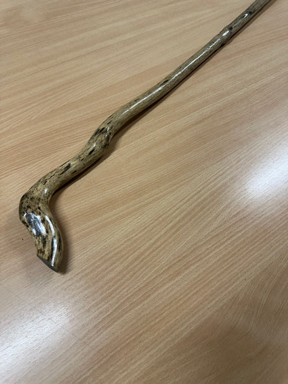 Speckled Hazel Walking Stick with Twisted Top – 95cm