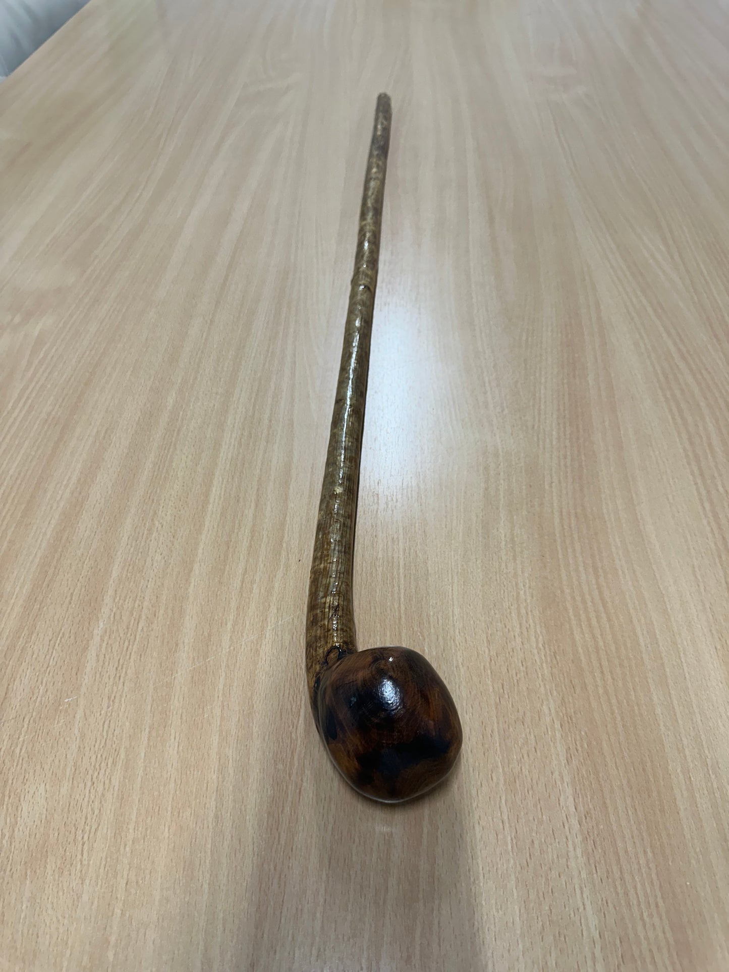 One-Piece Hazel Walking Stick with Large Round Handle – 98cm
