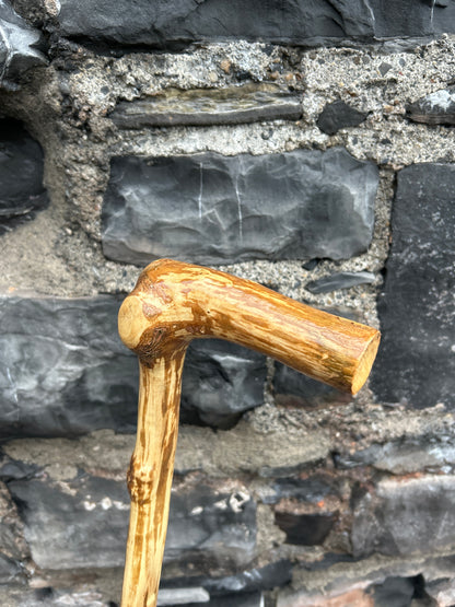 Hazel Walking Stick with L Handle Door Knocker – 101 cm (39.7”)