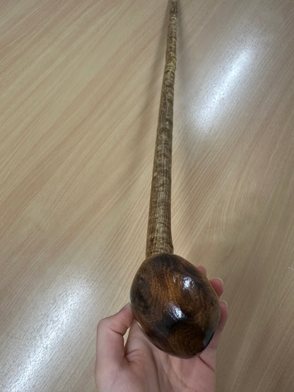 One-Piece Hazel Walking Stick with Large Round Handle – 98cm