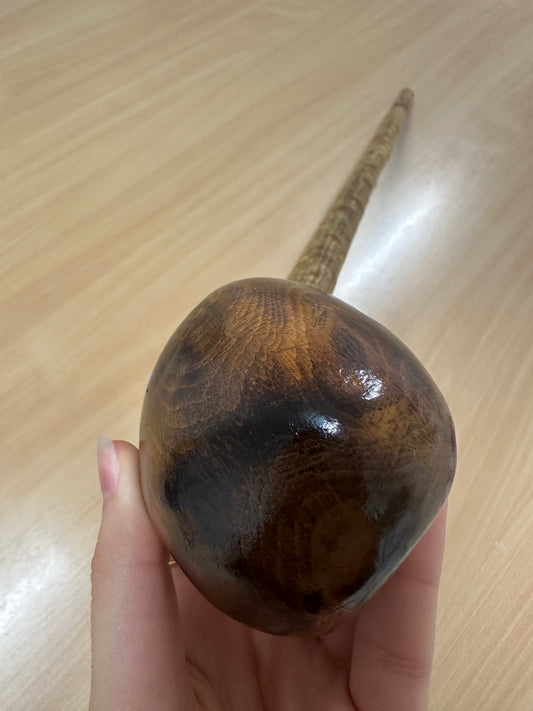 One-Piece Hazel Walking Stick with Large Round Handle – 98cm