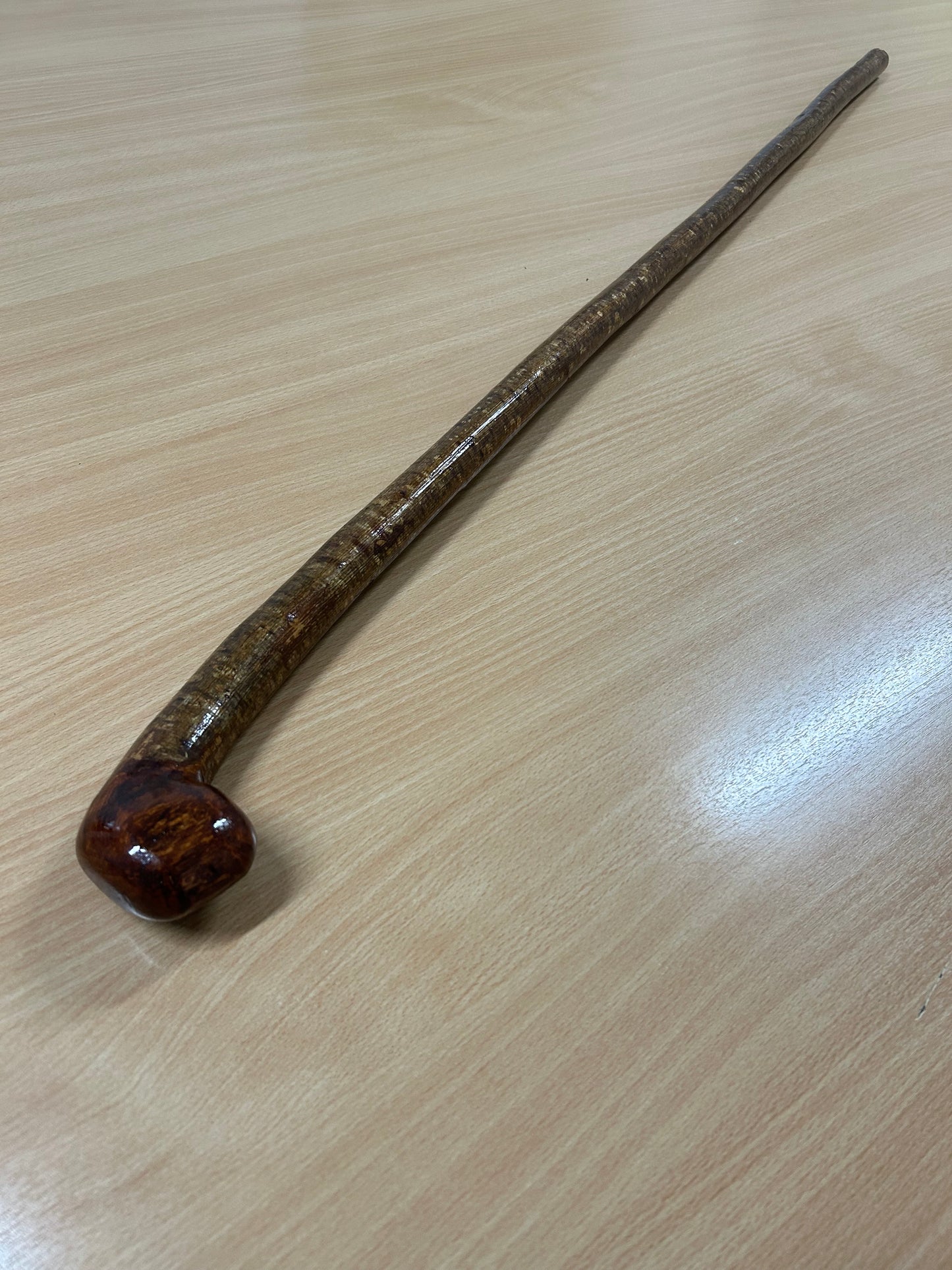 One-Piece Hazel Walking Stick with Small Handle – 105cm