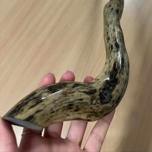 Speckled Hazel Walking Stick with Twisted Top – 98cm